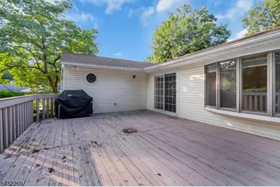 9 Belaire Dr, Roseland, NJ 07068 - Photo 37