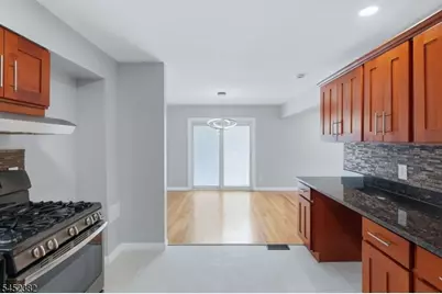 88 6th St, Clifton, NJ 07011 - Photo 17