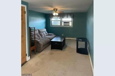 100 Wortylko St, Carteret, NJ 07008 - Photo 29