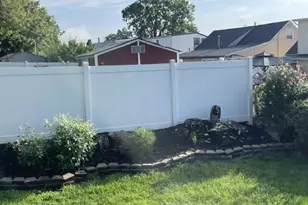 100 Wortylko St, Carteret, NJ 07008 - Photo 25