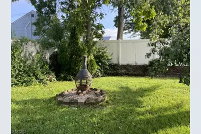 100 Wortylko St, Carteret, NJ 07008 - Photo 33