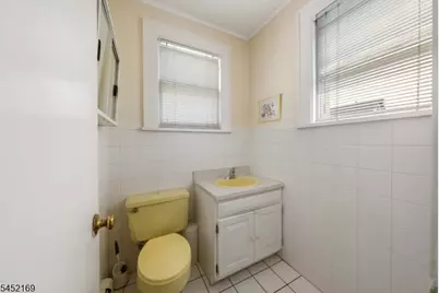 710 Bailey Ave, Elizabeth, NJ 07208 - Photo 9