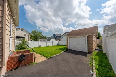 710 Bailey Ave, Elizabeth, NJ 07208 - Photo 21