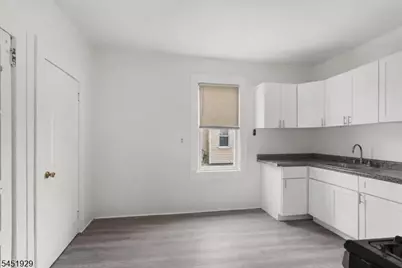 1036 Morris St, Roselle, NJ 07203 - Photo 9
