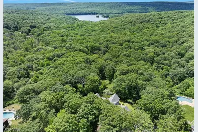 738 Ridge Rd, Kinnelon, NJ 07405 - Photo 3