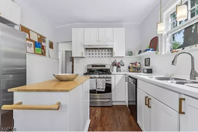 11 Brookwood Dr #1, Maplewood, NJ 07040 - Photo 9