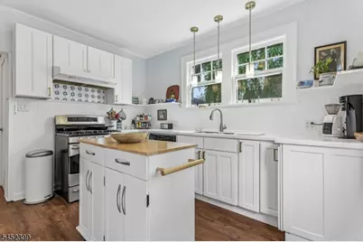 11 Brookwood Dr #1, Maplewood, NJ 07040 - Photo 7