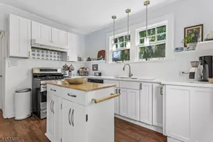 11 Brookwood Dr, Maplewood, NJ 07040 - Photo 7