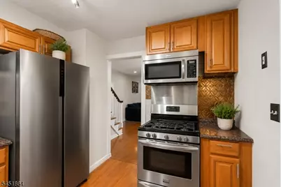 116 7th St, Woodbridge Township, NJ 07064 - Photo 3