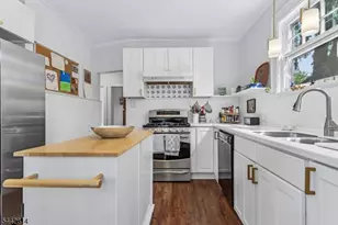 11 Brookwood Dr, Maplewood, NJ 07040 - Photo 5