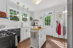11 Brookwood Dr, Maplewood, NJ 07040 - Photo 3