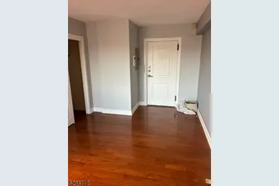 60 Parkway Dr #12J, East Orange, NJ 07017 - Photo 11