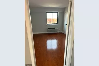 60 Parkway Dr #12J, East Orange, NJ 07017 - Photo 27