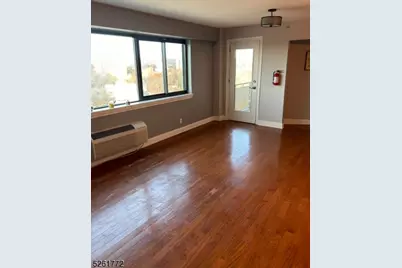 60 Parkway Dr #12J, East Orange, NJ 07017 - Photo 13