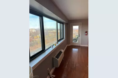 60 Parkway Dr #12J, East Orange, NJ 07017 - Photo 7