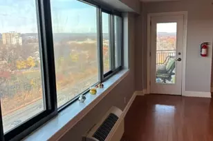 60 Parkway Dr, East Orange, NJ 07017 - Photo 7