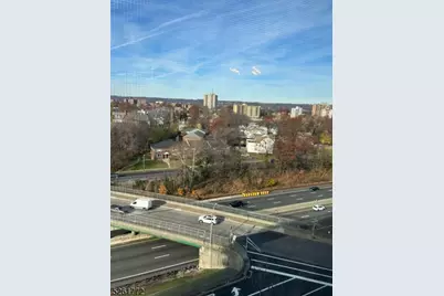 60 Parkway Dr #12J, East Orange, NJ 07017 - Photo 15