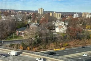 60 Parkway Dr, East Orange, NJ 07017 - Photo 15