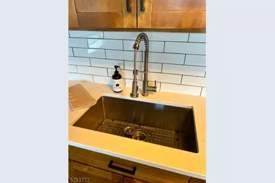 60 Parkway Dr #12J, East Orange, NJ 07017 - Photo 23