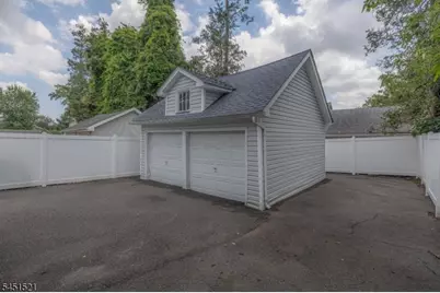 70 Mading Ter., Hillside, NJ 07205 - Photo 5