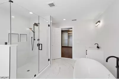 49 Hall Dr, Clark Township, NJ 07066 - Photo 33