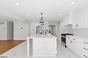 49 Hall Dr, Clark Township, NJ 07066 - Photo 19