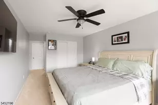 27 Bloomingdale Dr, Hillsborough Township, NJ 08844 - Photo 15