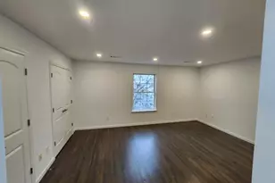 222 Lt G Zamorski Dr, Elizabeth, NJ 07206 - Photo 23