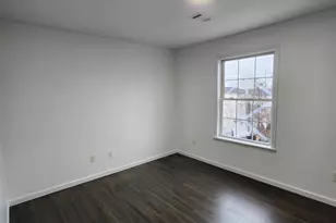 222 Lt G Zamorski Dr, Elizabeth, NJ 07206 - Photo 17