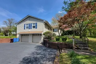 484 Stony Brook Dr, Bridgewater, NJ 08807 - Photo 3