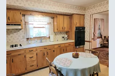 484 Stony Brook Dr, Bridgewater, NJ 08807 - Photo 9