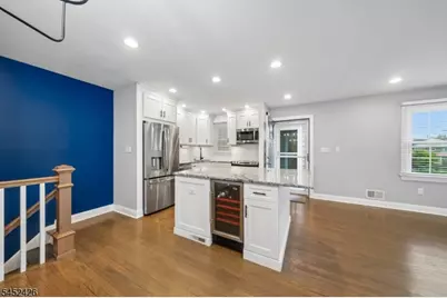 2 Brandywyne Dr, Florham Park, NJ 07932 - Photo 9
