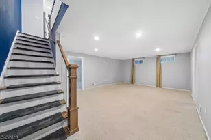 2 Brandywyne Dr, Florham Park, NJ 07932 - Photo 17