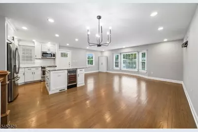 2 Brandywyne Dr, Florham Park, NJ 07932 - Photo 3