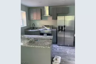 24 Sanford St, Trenton, NJ 08618 - Photo 3