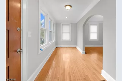 521 E Blancke St, Linden, NJ 07036 - Photo 3
