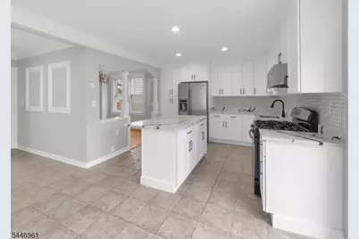 521 E Blancke St, Linden, NJ 07036 - Photo 11