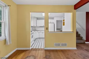 305 William St, Scotch Plains Township, NJ 07076 - Photo 15