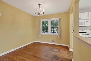 305 William St, Scotch Plains Township, NJ 07076 - Photo 17