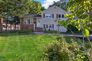 305 William St, Scotch Plains Township, NJ 07076 - Photo 3