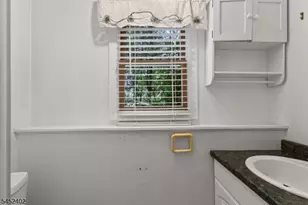 305 William St, Scotch Plains Township, NJ 07076 - Photo 35