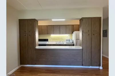 255 Tucker Ave #136, Union Township, NJ 07083 - Photo 5