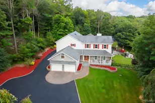 200 Longhouse Dr, West Milford, NJ 07421 - Photo 3