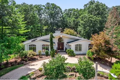 8 Driftwood Drive, Livingston Twp., NJ 07039 - Photo 3