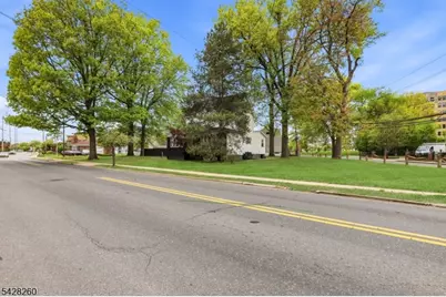 600 Belleville Ave, Belleville, NJ 07109 - Photo 3