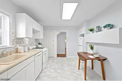 888 Lake St, Newark, NJ 07104 - Photo 9