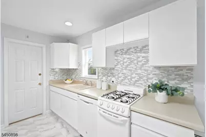 888 Lake St, Newark, NJ 07104 - Photo 5