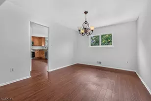 30 Wordsworth Ln, Lopatcong Township, NJ 08865 - Photo 9