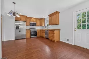 30 Wordsworth Ln, Lopatcong Township, NJ 08865 - Photo 11