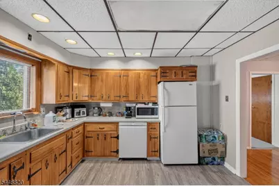 130 Rowland Ave, Clifton, NJ 07012 - Photo 3